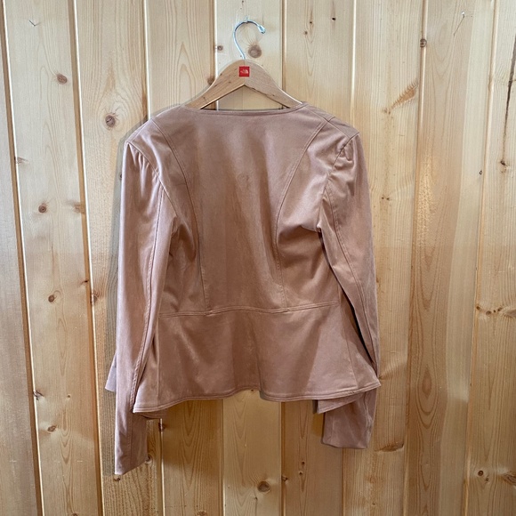 Soft Pink Blazer - Picture 2 of 3